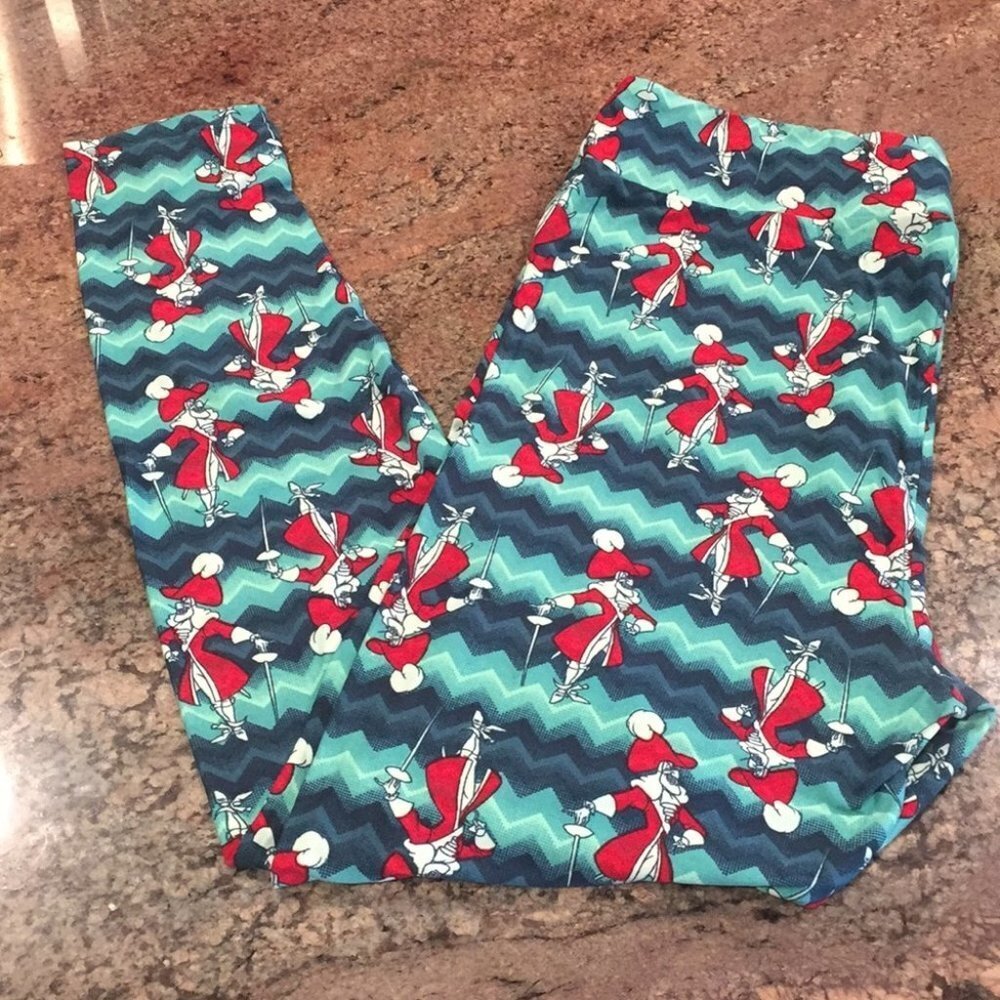 TC2 NWOT LuLaRoe Leggings Disney DD32 3459